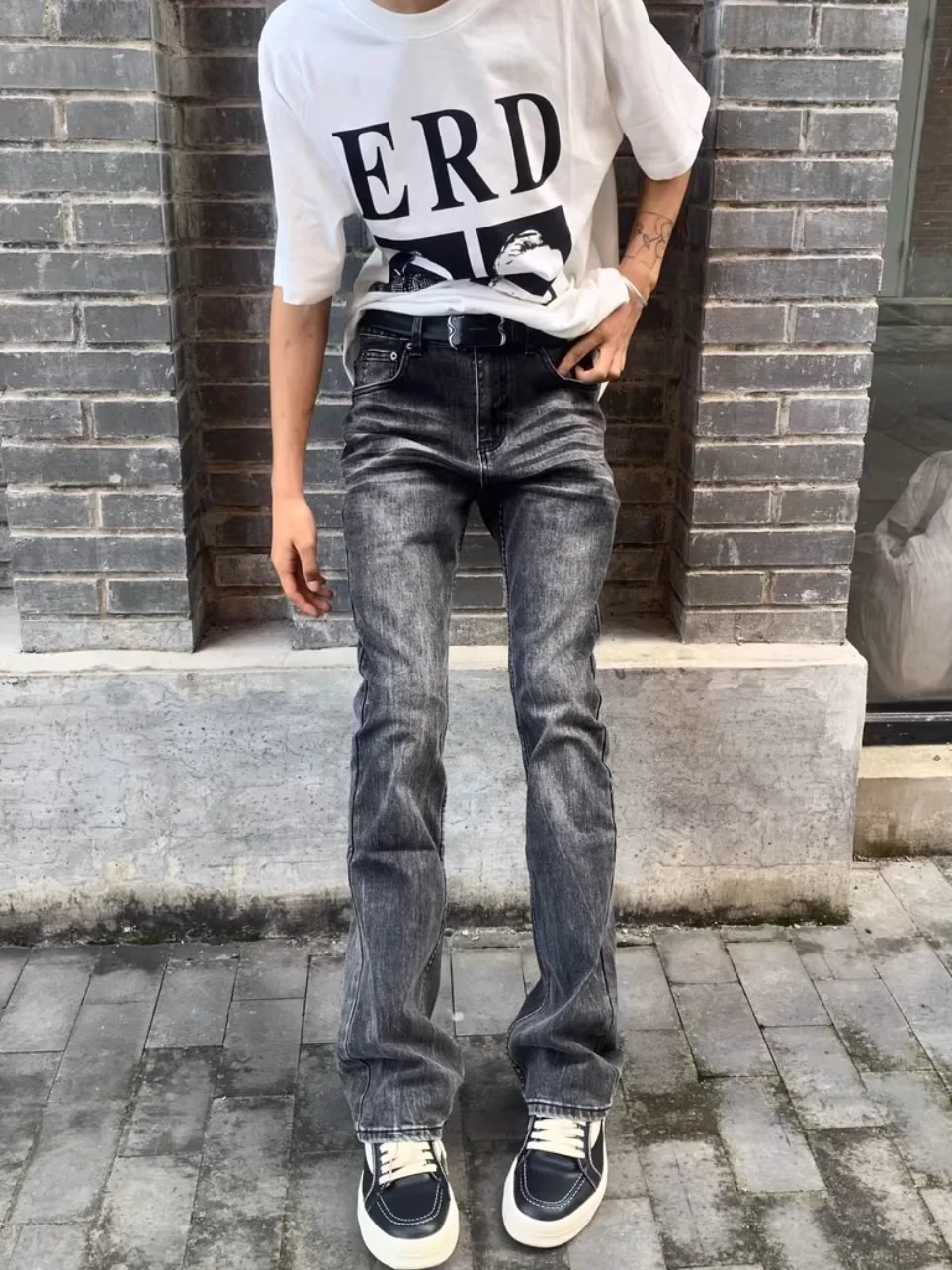 Cleanfit American Retro Men's Skinny Straight Leg Jeans Washed out Slimming Long Trousers Casual mid Waist Denim Jeans
Cleanfit American Retro Men's Skinny Straight Leg Jeans Washed out Slimming Long Trousers Casual mid Waist Denim Jeans