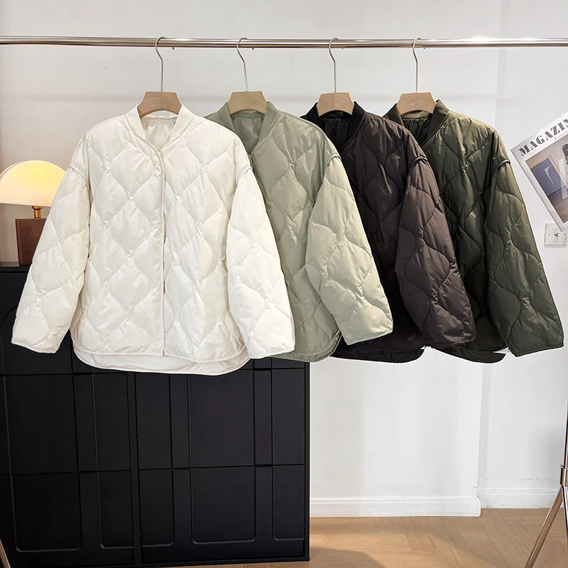 Loose Fit White Duck down Jacket Women's Padded Coat Quilted Diamond Pattern Cold Resistant Long Sleeve Zipper Closure Outerwear
Loose Fit White Duck down Jacket Women's Padded Coat Quilted Diamond Pattern Cold Resistant Long Sleeve Zipper Closure Outerwear