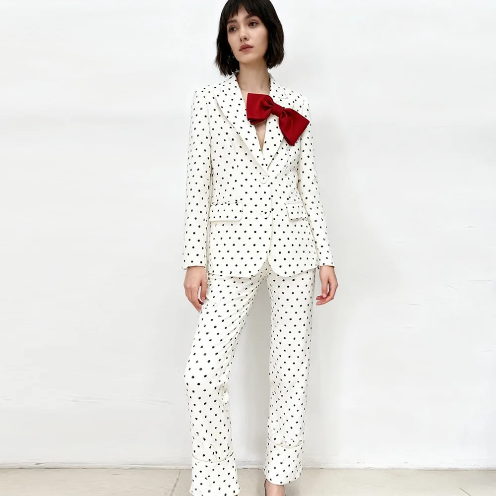 Retro Fashion Polka Dot Women's Spring Office Commuting Suit 2026 Chic Bow Detail Elegant Street Blazer Jacket Pants 2-Piece Set
Retro Fashion Polka Dot Women's Spring Office Commuting Suit 2026 Chic Bow Detail Elegant Street Blazer Jacket Pants 2-Piece Set