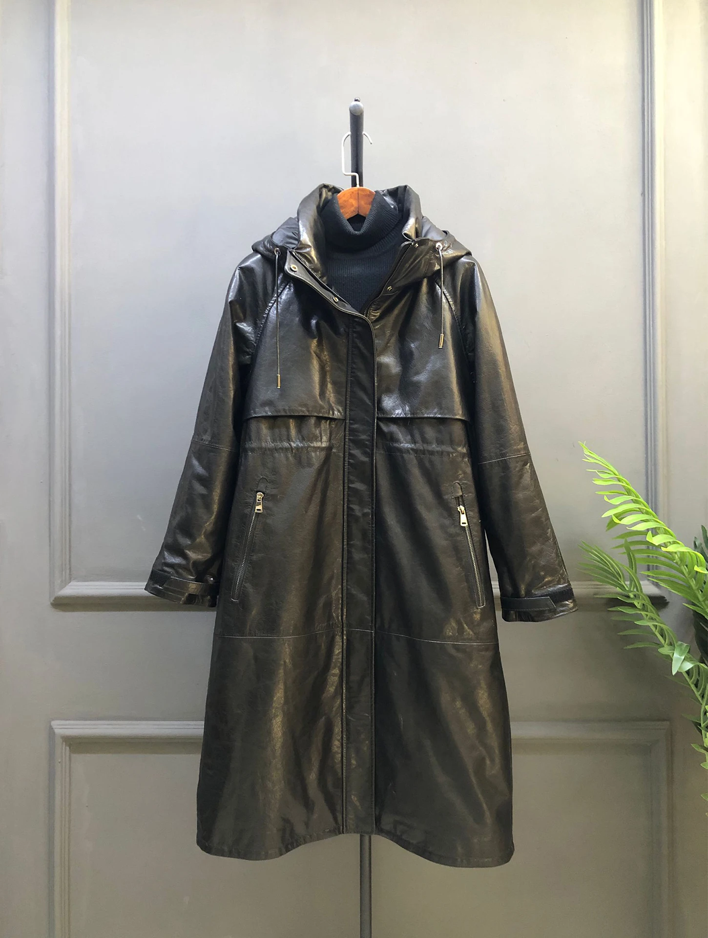Faionable Top Layer Cowhide Long Du down Jaet Winter New Sle Slimming Loose Outerwear Fce Real Leather down Coat
Faionable Top Layer Cowhide Long Du down Jaet Winter New Sle Slimming Loose Outerwear Fce Real Leather down Coat