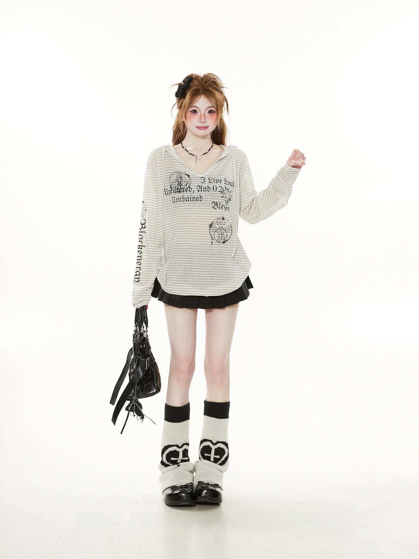 Женская футболка с американским буквенным принтом, полосками, капюшоном и V-образным вырезом, с длинными рукавами, в стиле Lazy Sle, слегко прозрачная, базовая модель
Женская футболка с американским буквенным принтом, полосками, капюшоном и V-образным вырезом, с длинными рукавами, в стиле Lazy Sle, слегко прозрачная, базовая модель