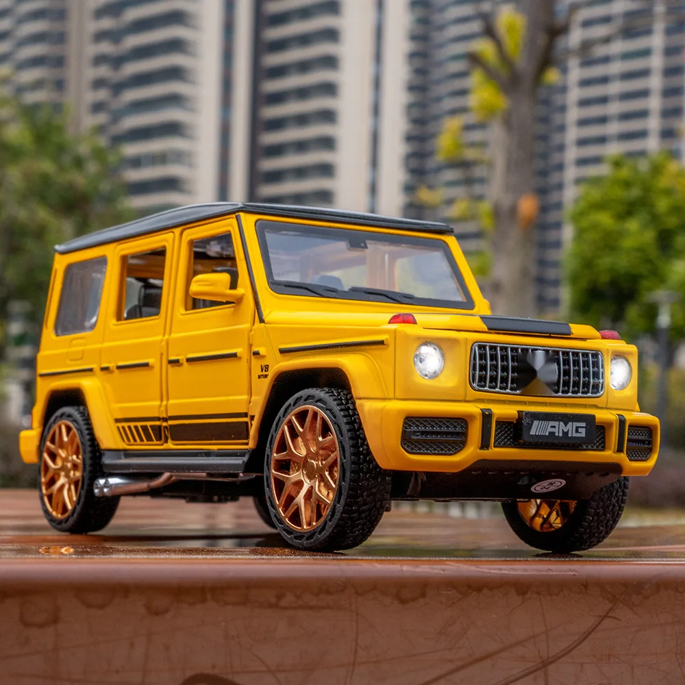 1:32 Benzs-G63 G63 SUV Alloy Car Model Diecast Metal Off-road Vehicles Car Model Simulation Sound Light Collection kids Toy Gift
1:32 Benzs-G63 G63 SUV Alloy Car Model Diecast Metal Off-road Vehicles Car Model Simulation Sound Light Collection kids Toy Gift