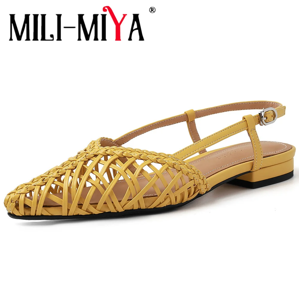 MILI-MIYA/женские дышащие сандалии из микрофибры на массивном каблуке ручной работы с острым носком, большие размеры 34–42, модельные вечерние туфли для женщин
MILI-MIYA/женские дышащие сандалии из микрофибры на массивном каблуке ручной работы с острым носком, большие размеры 34–42, модельные вечерние туфли для женщин