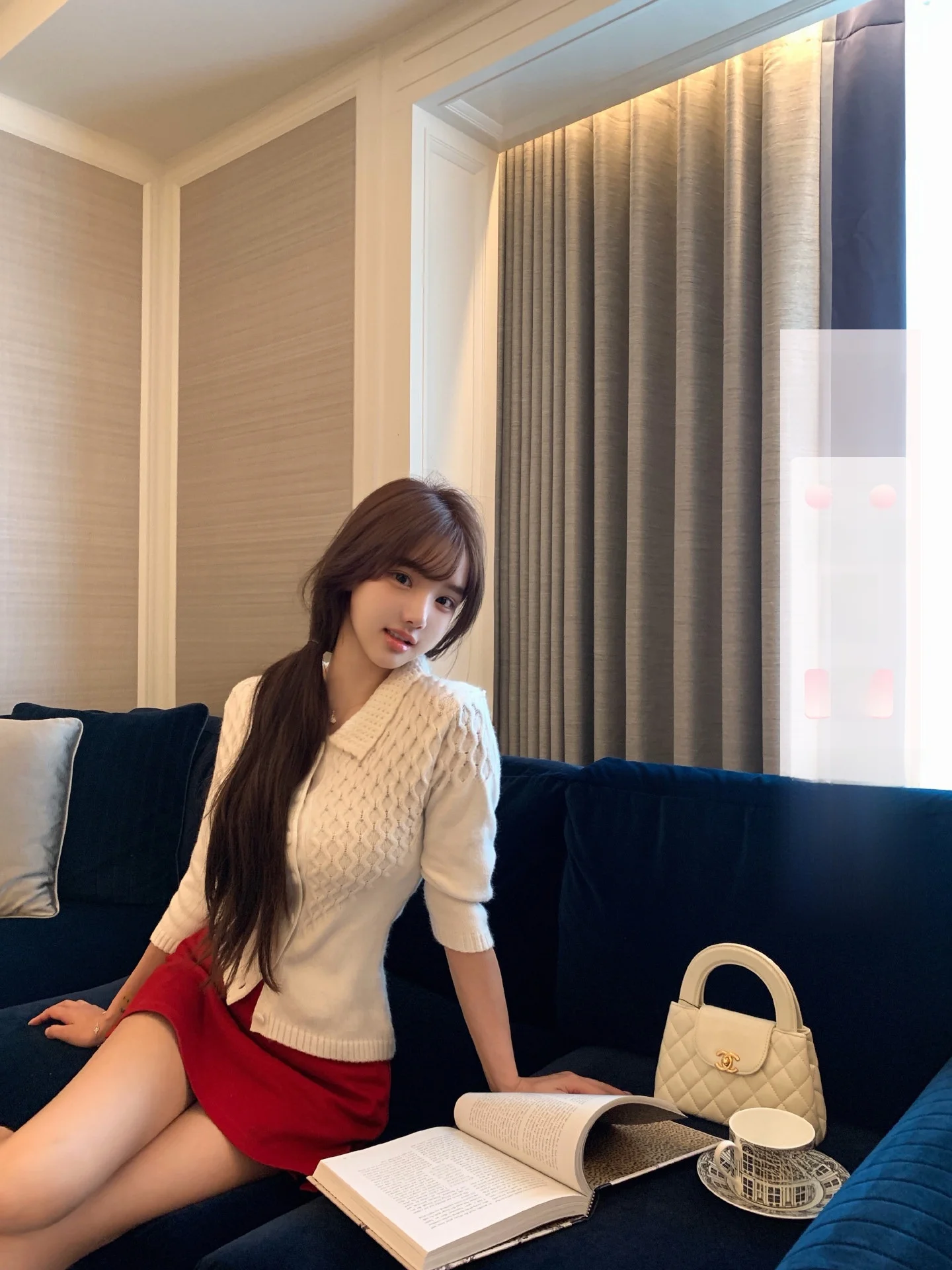 OKMASHOP Slim Fit Plaid Knitwear for Women White Spring Fashionable High Quality Long Sleeve Breathable Comfortable
OKMASHOP Slim Fit Plaid Knitwear for Women White Spring Fashionable High Quality Long Sleeve Breathable Comfortable