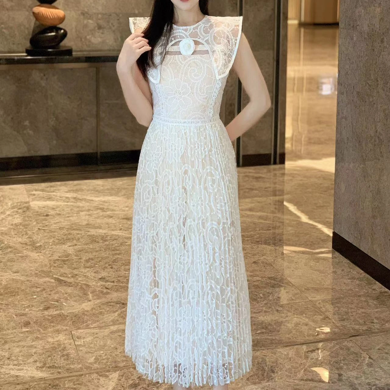White Lace Dress Women Summer Holiday Sleeveless Desert Luxury Evening Party Dresses Ladies Embroidery Flower Clothing
White Lace Dress Women Summer Holiday Sleeveless Desert Luxury Evening Party Dresses Ladies Embroidery Flower Clothing