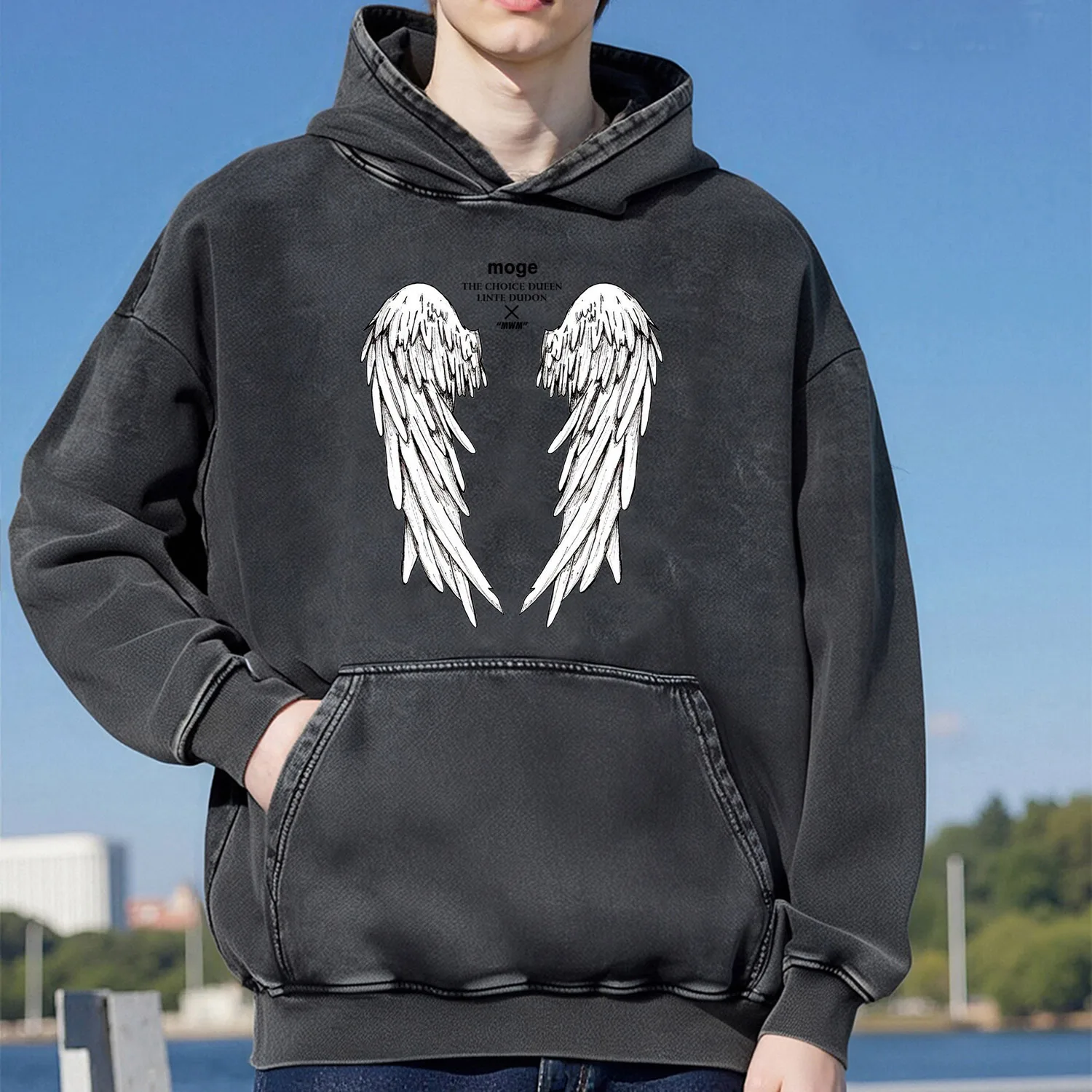 Толстовка с капюшоном в стиле ретро с узором крыльев для мужчин и женщин, повседневная спортивная одежда, хлопковая модная уличная одежда, 400 г
Толстовка с капюшоном в стиле ретро с узором крыльев для мужчин и женщин, повседневная спортивная одежда, хлопковая модная уличная одежда, 400 г