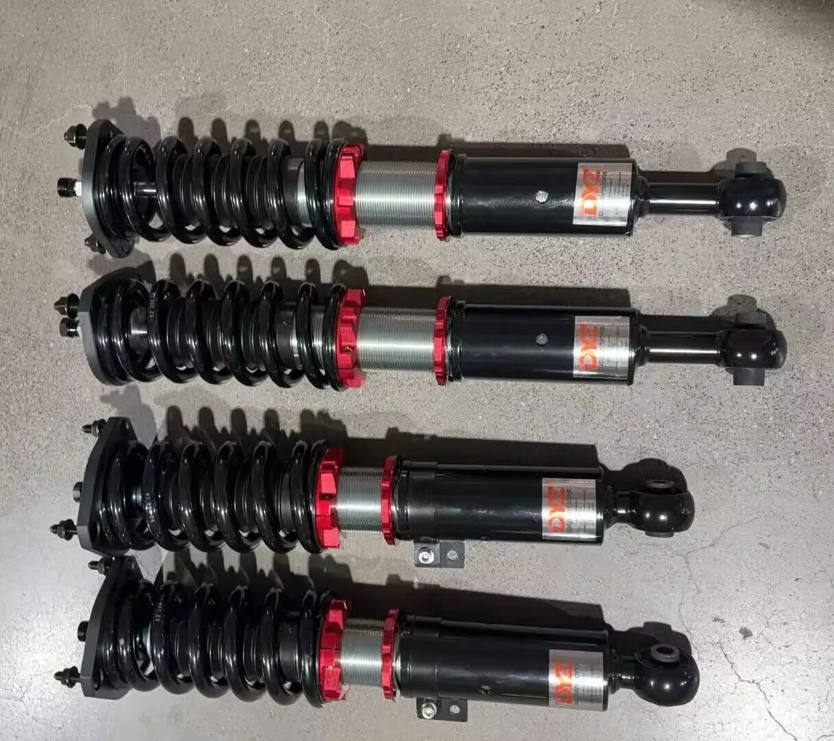 Adjustable Coilover Suspension Kit for Suzuki Jimny 4X4, Off-Road Shock Absorbers, 2-6 Inch Lift
Adjustable Coilover Suspension Kit for Suzuki Jimny 4X4, Off-Road Shock Absorbers, 2-6 Inch Lift
