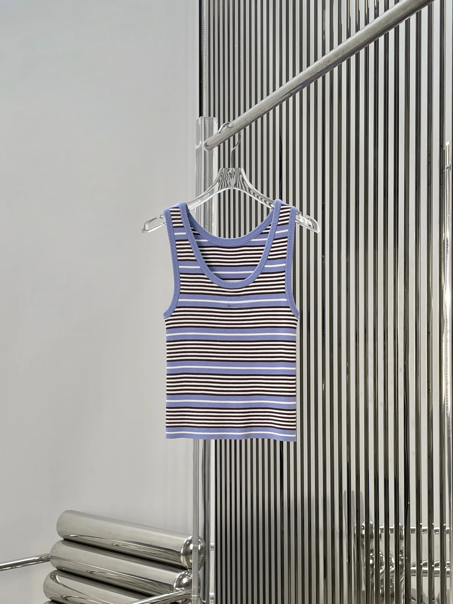 Blue Striped Knitted Vest Women's Faion Casual Slimming Embroidered Letter Logo Breathable Cotton round Ne Outerwear
Blue Striped Knitted Vest Women's Faion Casual Slimming Embroidered Letter Logo Breathable Cotton round Ne Outerwear