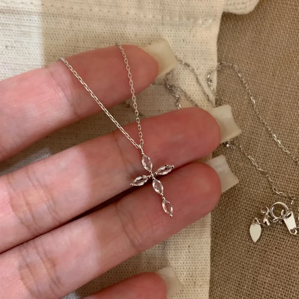 Tiny Cross Necklace Sparkling Marquise Cut Clear Zircon Dainty Chain Religious Jewelry for Women Gift
Tiny Cross Necklace Sparkling Marquise Cut Clear Zircon Dainty Chain Religious Jewelry for Women Gift