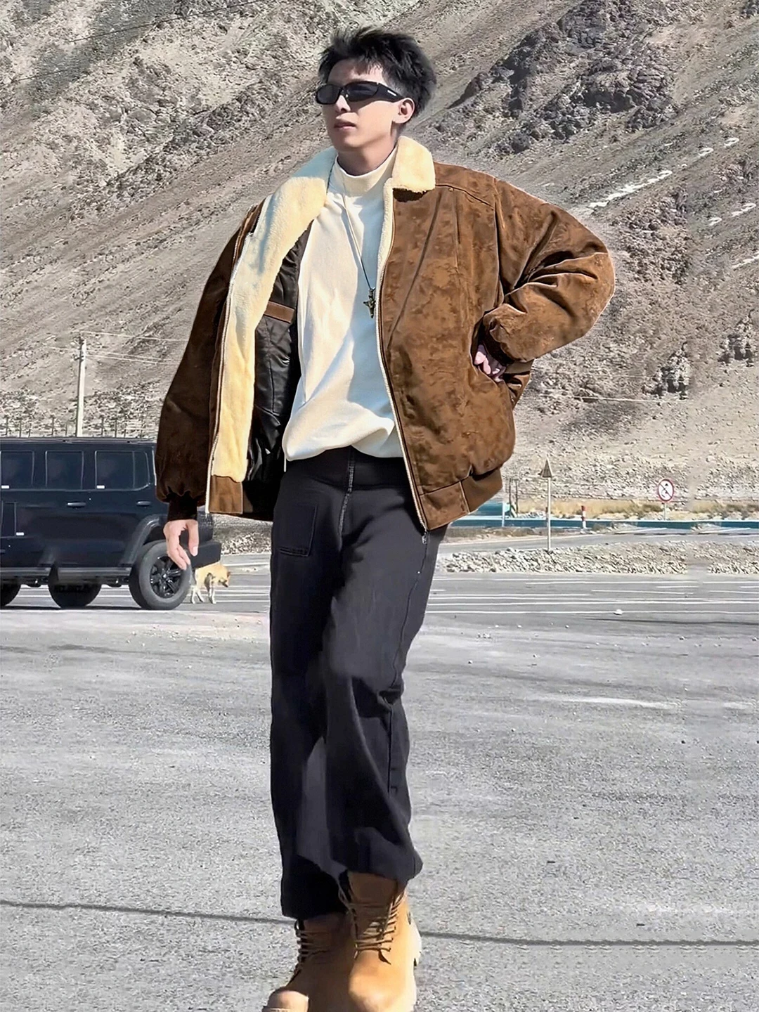 Caramel PU Leather Lamb Velvet Cotton Jaet Men's Winter Thi Warm High-End ort Collar Workwear Cotton Outerwear
Caramel PU Leather Lamb Velvet Cotton Jaet Men's Winter Thi Warm High-End ort Collar Workwear Cotton Outerwear