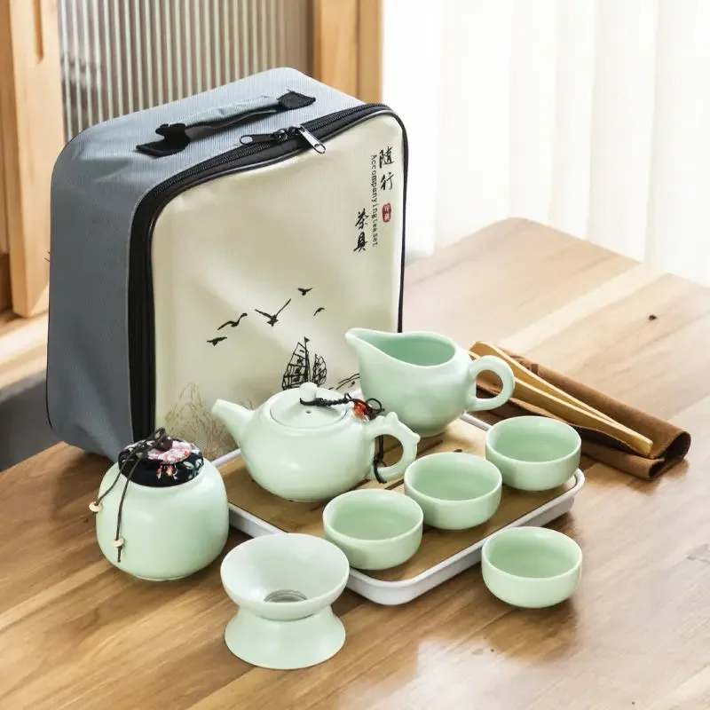 Portable Ceramic Teaware Set Chinese Kung Fu Set Pot Traveller with Bag Gaiwan Cups of Ceremony
Portable Ceramic Teaware Set Chinese Kung Fu Set Pot Traveller with Bag Gaiwan Cups of Ceremony