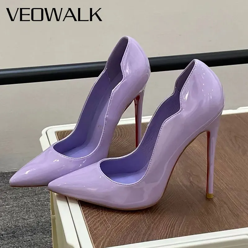 Veowalk Классические элегантные лавандовые туфли-лодочки из лакированной кожи с острым носком на очень высоком каблуке идеально подходят для вечерних мероприятий, коктейлей
Veowalk Классические элегантные лавандовые туфли-лодочки из лакированной кожи с острым носком на очень высоком каблуке идеально подходят для вечерних мероприятий, коктейлей