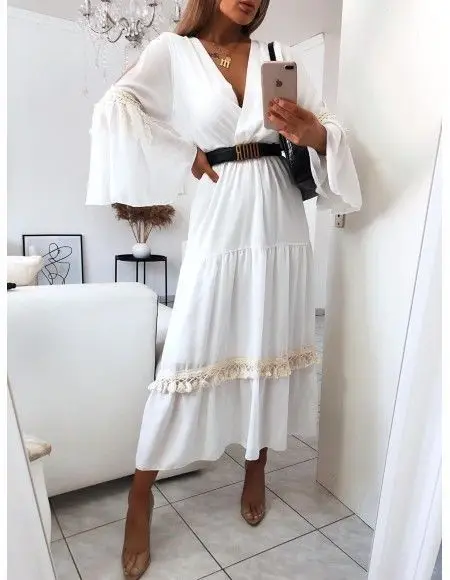 Women's Autumn New Casual Long Sleeved White V-neck Mid Length Dress Without Belt
Women's Autumn New Casual Long Sleeved White V-neck Mid Length Dress Without Belt