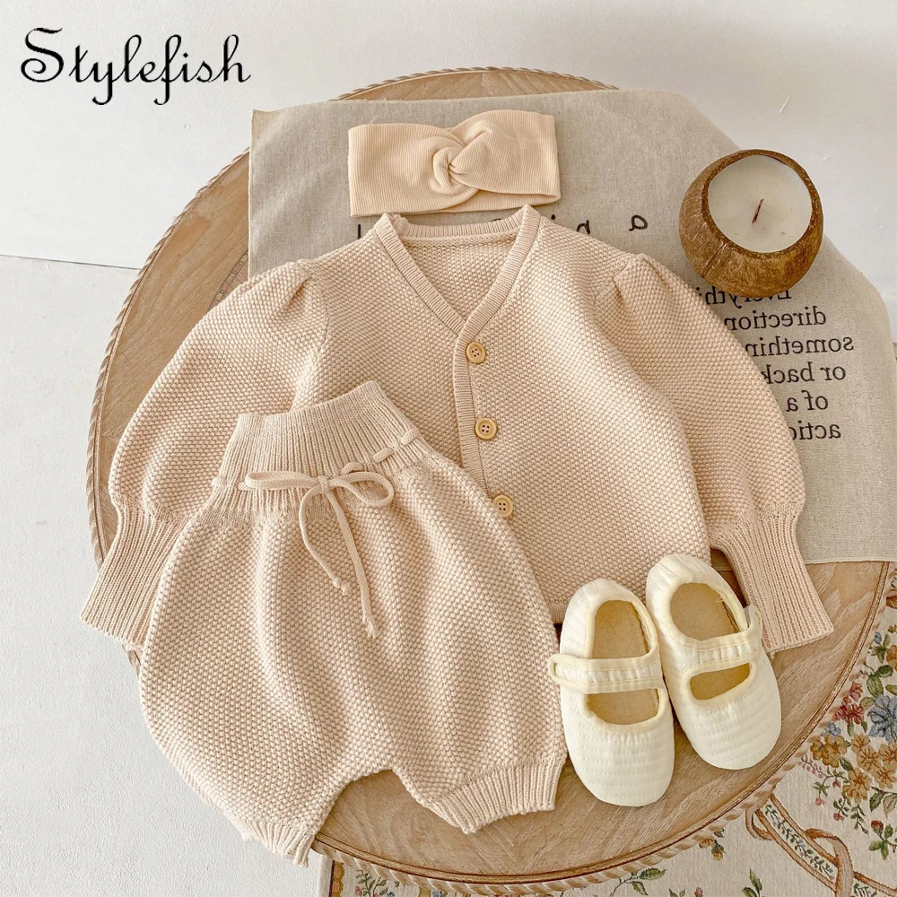 2023 spring new baby two-piece suit baby girl knitwear lantern sleeve fashion retro baby sweater 100% cotton top+shorts
2023 spring new baby two-piece suit baby girl knitwear lantern sleeve fashion retro baby sweater 100% cotton top+shorts