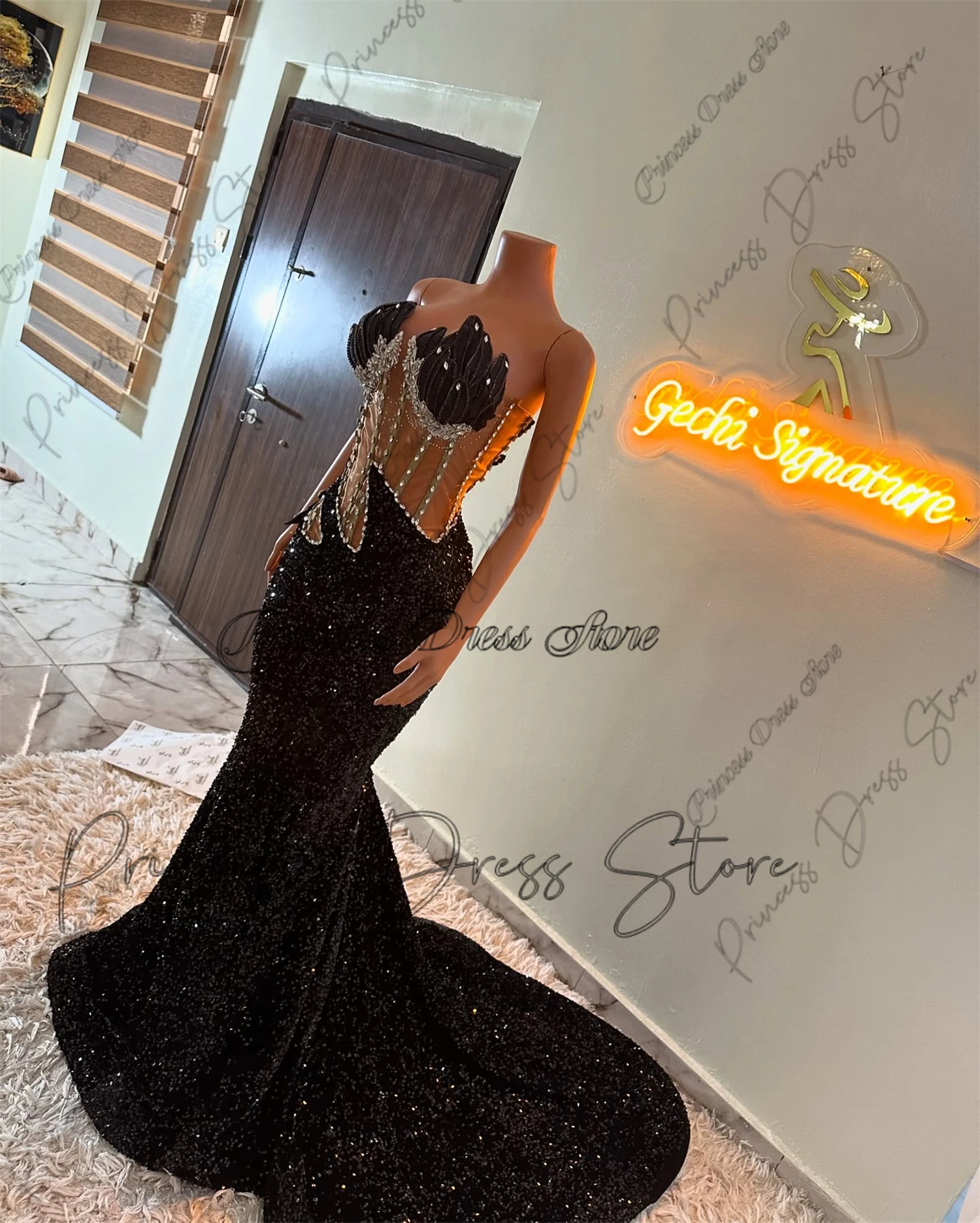 Luxury Design Diamonds Long Prom Dress For Black Girls Beads Crystals Sequins Gown Birthday Party Wedding Reception Customized
Luxury Design Diamonds Long Prom Dress For Black Girls Beads Crystals Sequins Gown Birthday Party Wedding Reception Customized