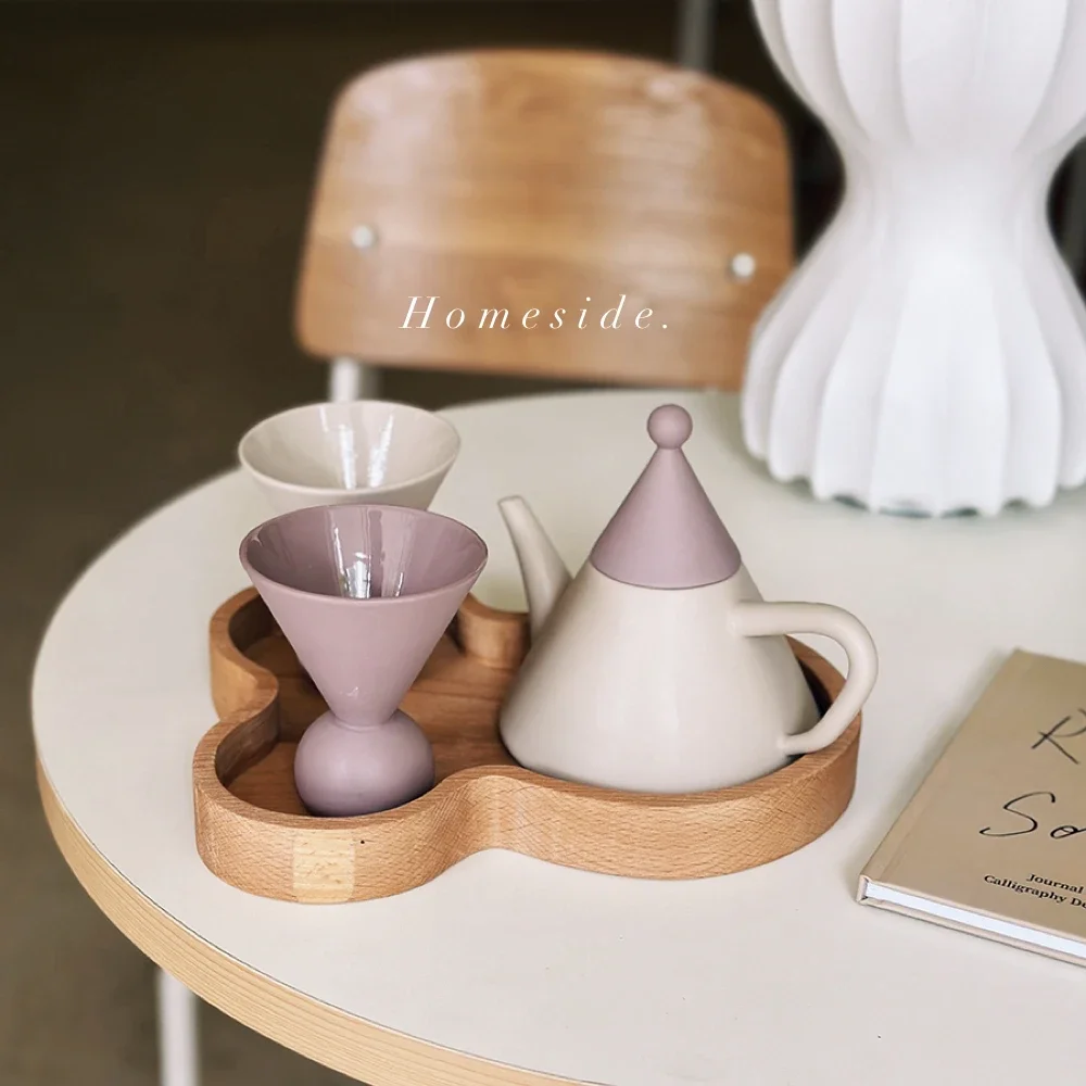 Homeside clown hat tea set ins Nordic Morandi cream matte retro ceramic teapot cup set
Homeside clown hat tea set ins Nordic Morandi cream matte retro ceramic teapot cup set