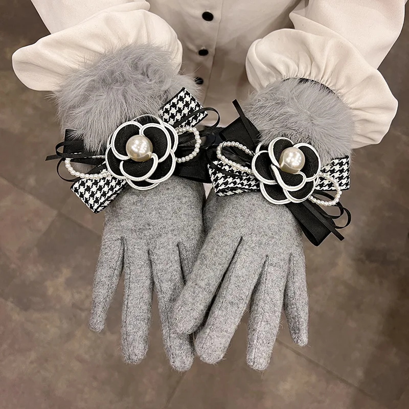 Cashmere Gloves Rabbit Hair Mouth camellia flower Wool Ladies Gloves Korean Fashion Sports Warm Touch Screen Gloves
Cashmere Gloves Rabbit Hair Mouth camellia flower Wool Ladies Gloves Korean Fashion Sports Warm Touch Screen Gloves