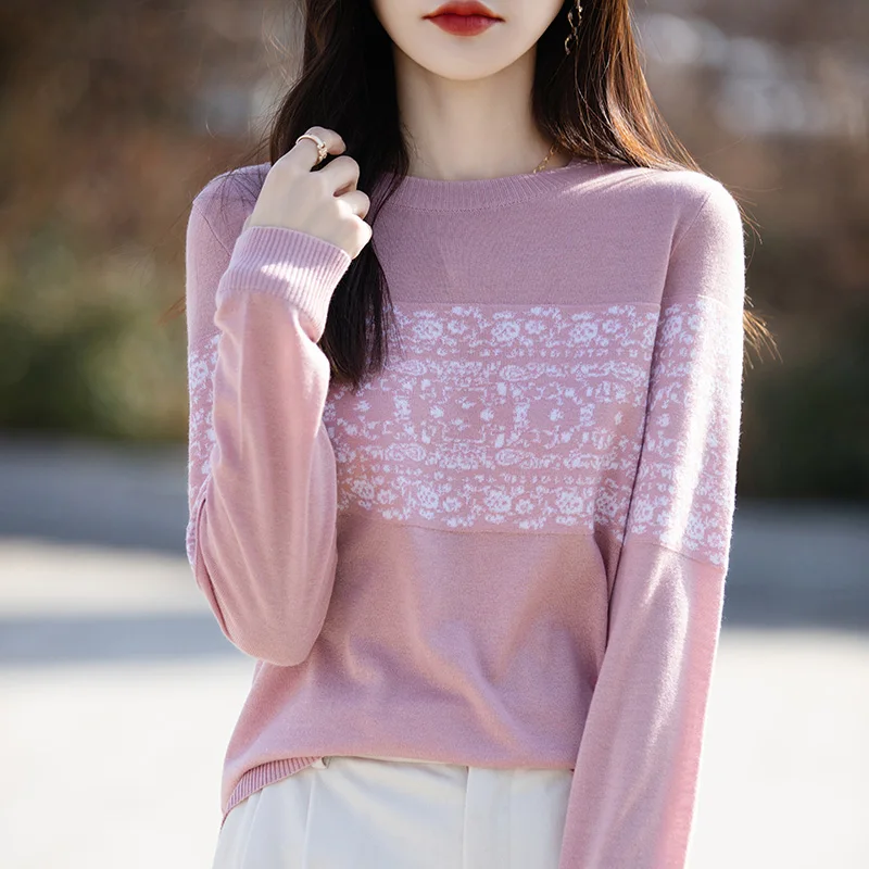 2025 Autumn/Winter New Women's Wool Pullover Fashion Embroidery Jacquard O-neck Sweater Casual Knitted Women's Top
2025 Autumn/Winter New Women's Wool Pullover Fashion Embroidery Jacquard O-neck Sweater Casual Knitted Women's Top