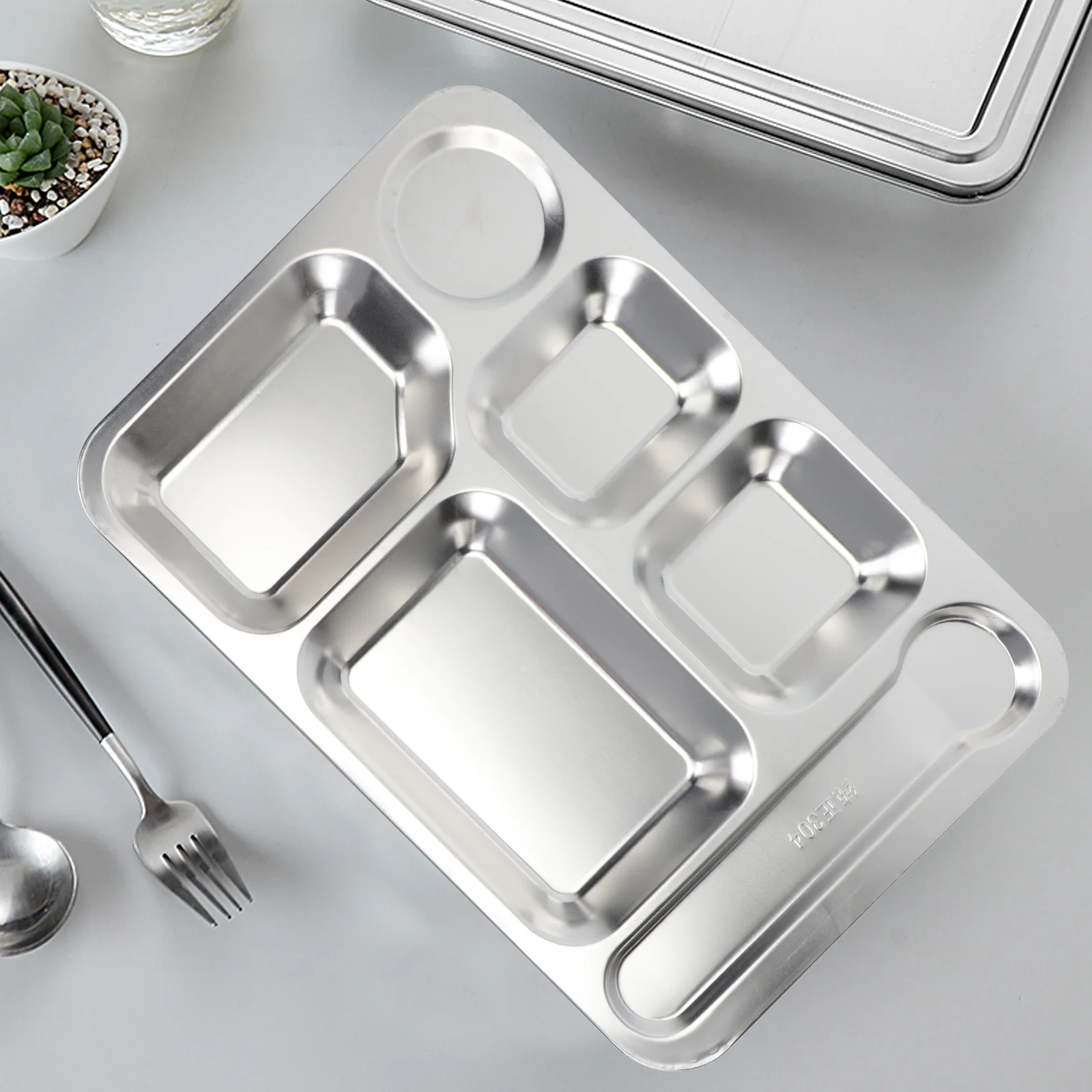 1pc Stainless Steel Divided Dish Large Rice Plate Multi-Compartment Food Storage Plate For Lunch Western Food Breakfast
1pc Stainless Steel Divided Dish Large Rice Plate Multi-Compartment Food Storage Plate For Lunch Western Food Breakfast