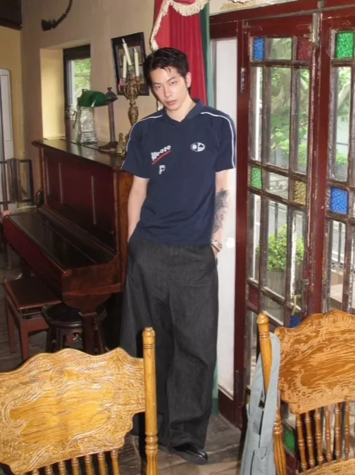 Футболка свободного кроя с принтом, летняя, дышащая, из хлопка, для путешествий и активного отдыха, влагоотводящая, молодежная, трендовая
Футболка свободного кроя с принтом, летняя, дышащая, из хлопка, для путешествий и активного отдыха, влагоотводящая, молодежная, трендовая