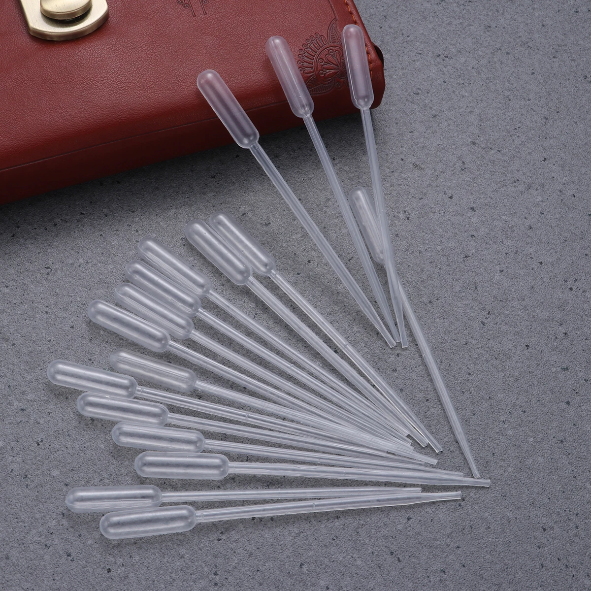 100pcs 0.5Ml Plastic Transfer Pipettes Graduated Disposable Micropipette For Essential Oils Cosmetics Fragrance Chemical
100pcs 0.5Ml Plastic Transfer Pipettes Graduated Disposable Micropipette For Essential Oils Cosmetics Fragrance Chemical