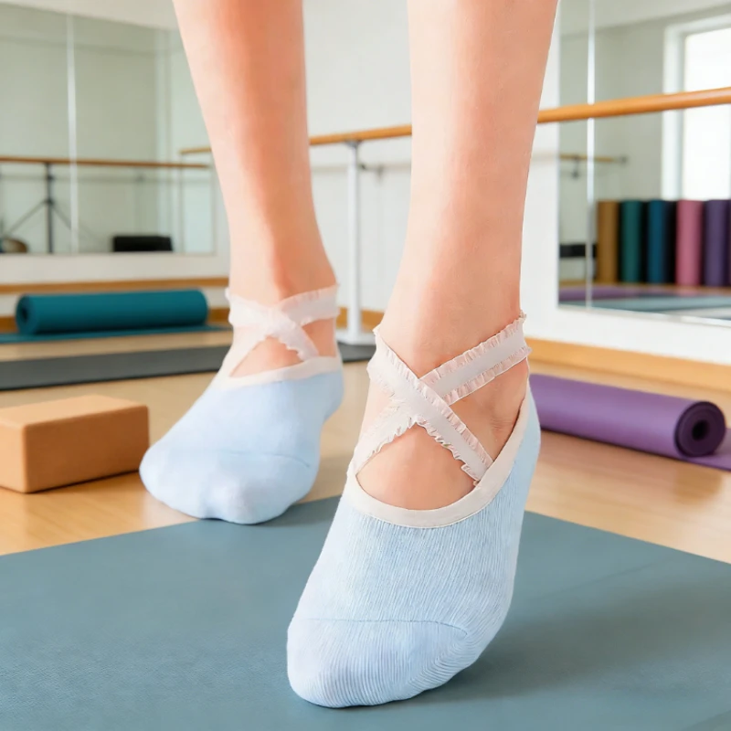 Yoga Sock Solid Color Professional Silicone Non Slip Ballet Pilates Sock Backless Breathable Bandage Cotton Dance Sports Socks
Yoga Sock Solid Color Professional Silicone Non Slip Ballet Pilates Sock Backless Breathable Bandage Cotton Dance Sports Socks