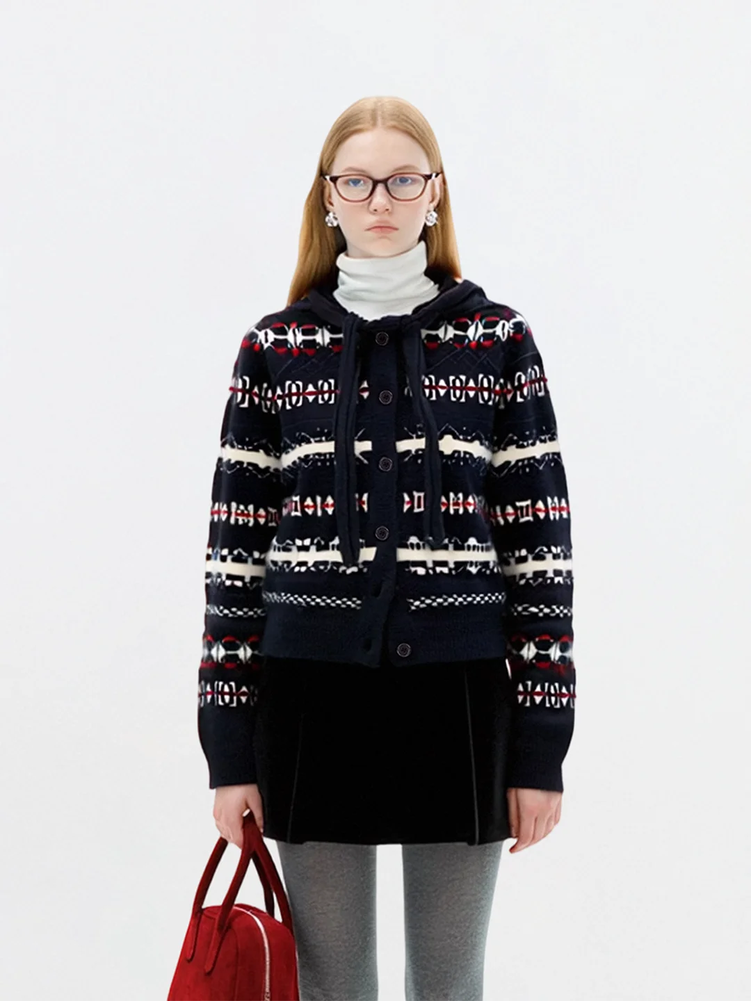 AHMI Country Sle Fair Isle Pattern Hooded ort Jaet Winter Girl Vintage Knitted Outerwear Ladies Faion Autumn Collection
AHMI Country Sle Fair Isle Pattern Hooded ort Jaet Winter Girl Vintage Knitted Outerwear Ladies Faion Autumn Collection