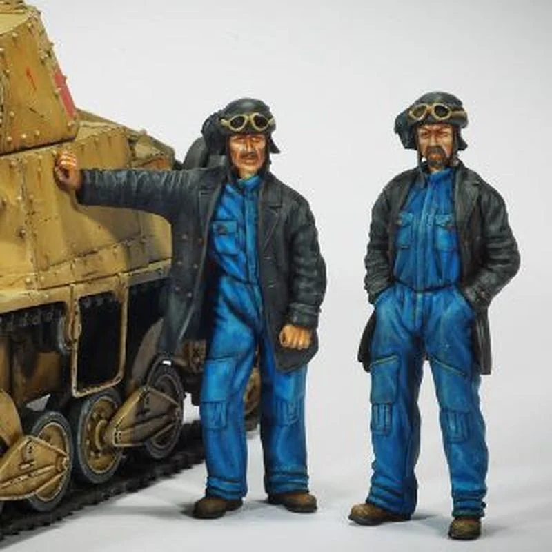 1/35 Scale Die Casting Resin Figure Model Condition Tank Soldier 2 People Unassembled Unpainted Diorama Micro Scene Layout
1/35 Scale Die Casting Resin Figure Model Condition Tank Soldier 2 People Unassembled Unpainted Diorama Micro Scene Layout