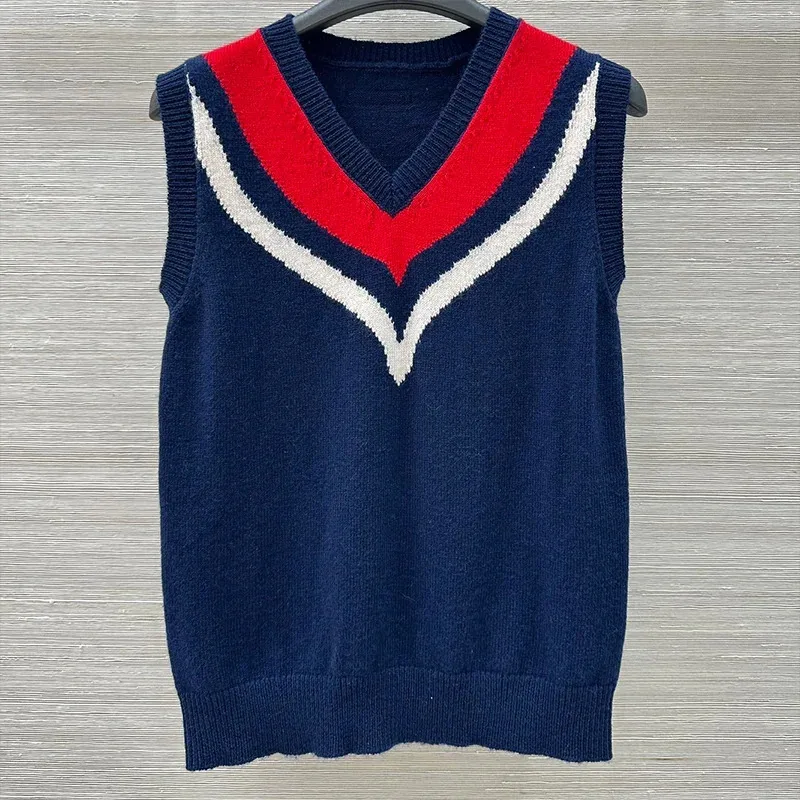 High quality women Summer Fashionable All-match Slimming V-neck Sleeveless Knitted Vest Regular School Style Loose Top 2570443
High quality women Summer Fashionable All-match Slimming V-neck Sleeveless Knitted Vest Regular School Style Loose Top 2570443