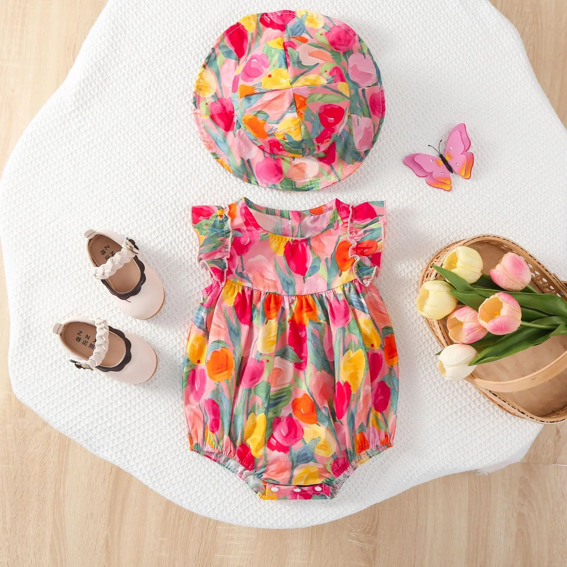 0 - 2 Y New Style Baby Girls Cotton Tulip Print Romper and Matching Hat - Adorable and Stylish Bodysuit for Newborns
0 - 2 Y New Style Baby Girls Cotton Tulip Print Romper and Matching Hat - Adorable and Stylish Bodysuit for Newborns