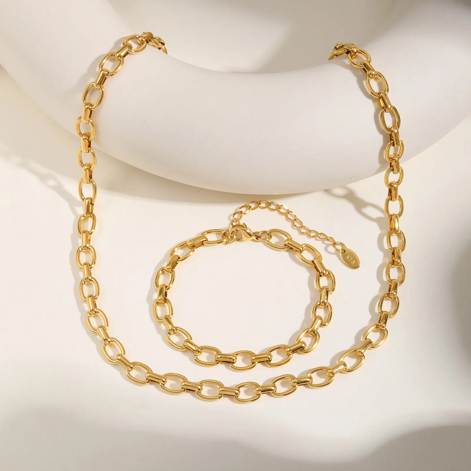 Gold Plated Chain Necklace Women, Thick Chunky Bracelet, Minimalist Stainless Steel Hand Chain Jewelry
Gold Plated Chain Necklace Women, Thick Chunky Bracelet, Minimalist Stainless Steel Hand Chain Jewelry