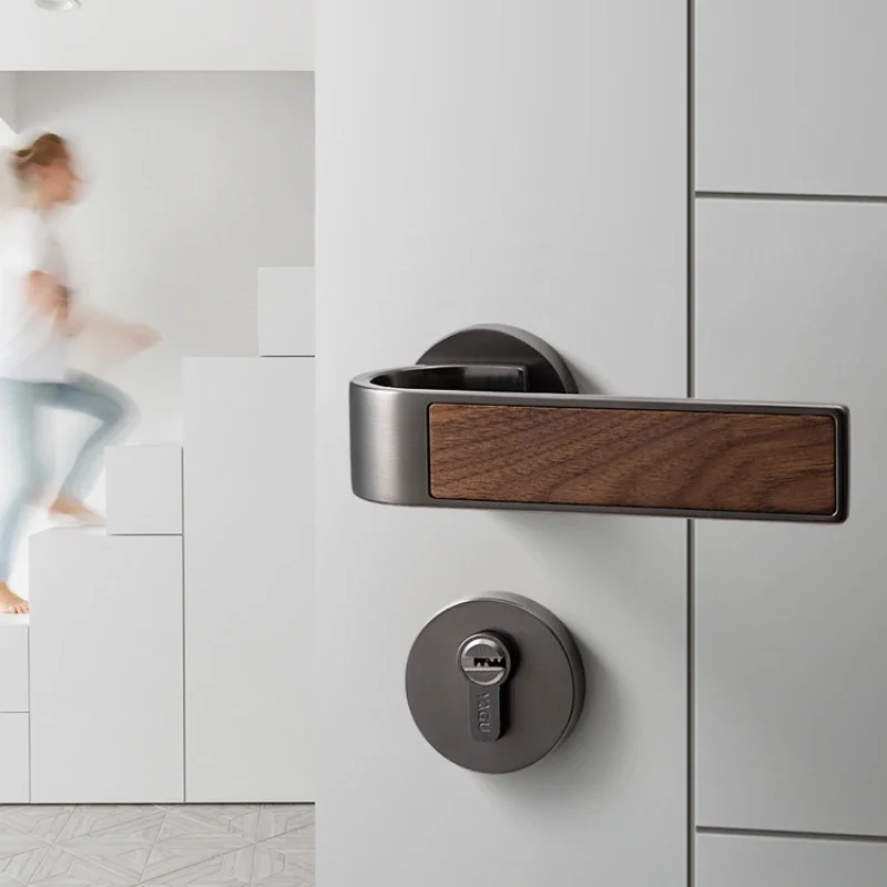 Door lock household universal door handle indoor wood grain solid wood bedroom door lock wooden door lock room magnetic mute
Door lock household universal door handle indoor wood grain solid wood bedroom door lock wooden door lock room magnetic mute