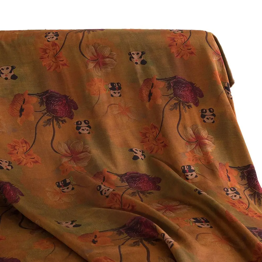 High Quality Real Silk 50momme Soteil Jacquard Gambiered Guangdong Cloth Traditional Cheongsam Dress Clothing Fabric
High Quality Real Silk 50momme Soteil Jacquard Gambiered Guangdong Cloth Traditional Cheongsam Dress Clothing Fabric