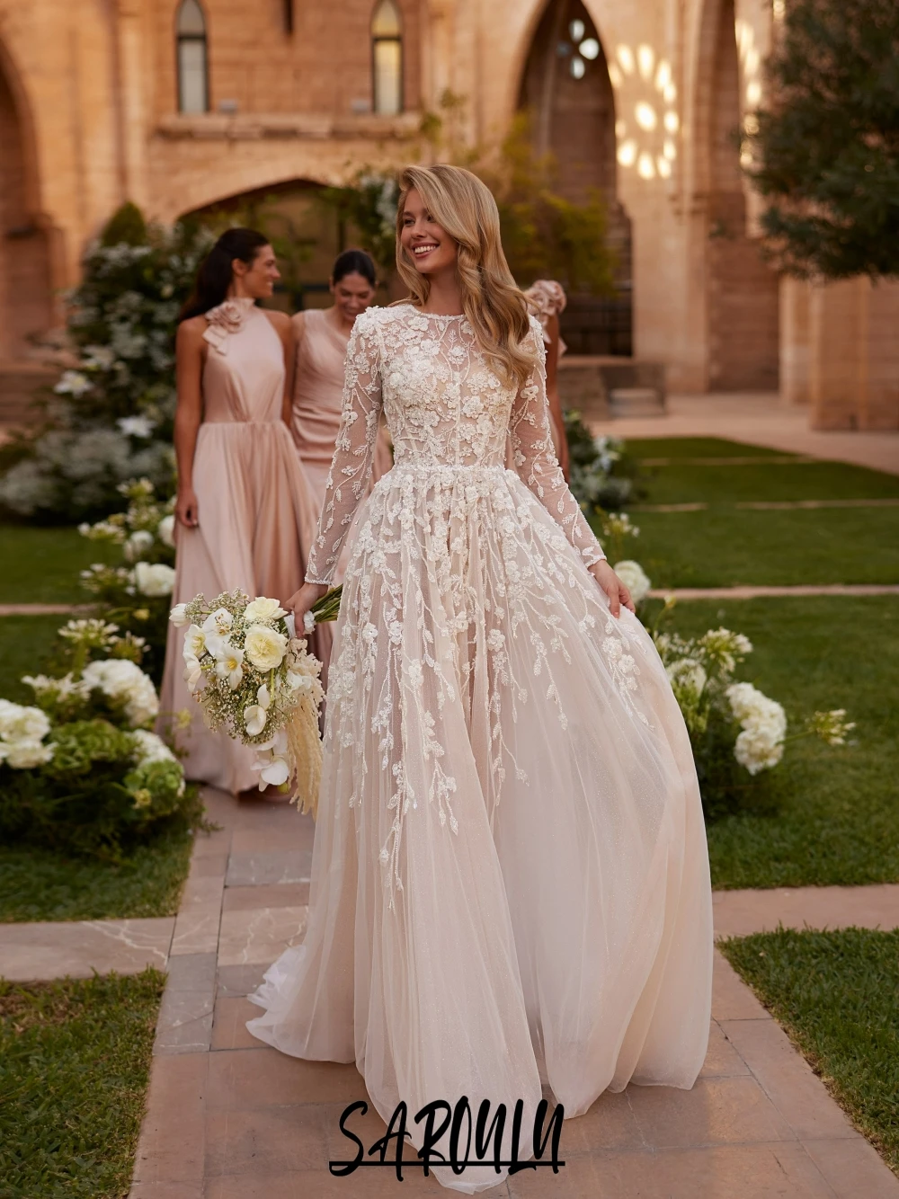 Illusion O Neck Wedding Dress Sparkly Long Sleeves Chic A Line Bride Wear Customized Women Elegant Bridal Gown Romantic
Illusion O Neck Wedding Dress Sparkly Long Sleeves Chic A Line Bride Wear Customized Women Elegant Bridal Gown Romantic