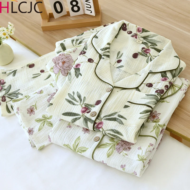 Spring Autumn Pajamas For Women Long-sleeved Cotton Crepe Gauze Home Clothes Flower Loungewear Trousers Sleepwear Plus Size 2XL
Spring Autumn Pajamas For Women Long-sleeved Cotton Crepe Gauze Home Clothes Flower Loungewear Trousers Sleepwear Plus Size 2XL