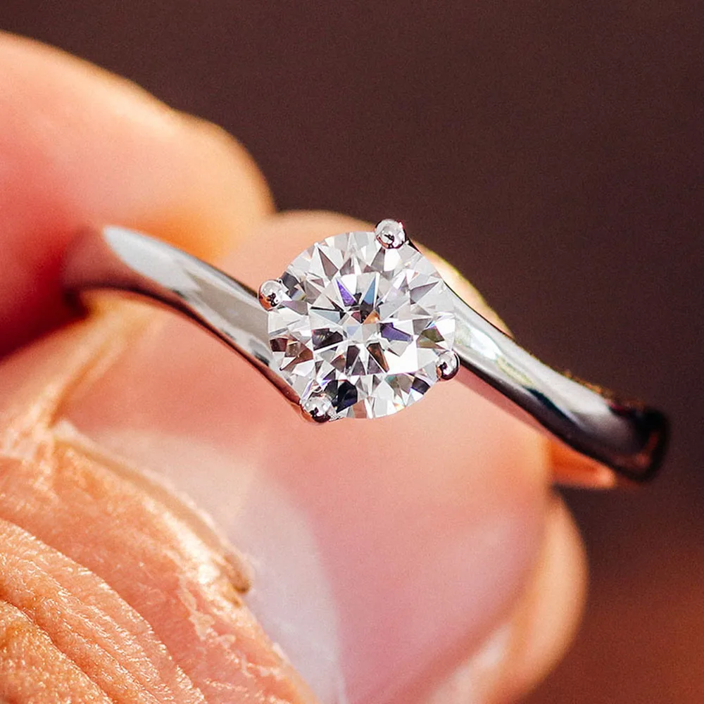 Provence Solitaire Twisted ring for Women White Gold 1.5ct D/VS1 Round Lab Diamonds Luxury Everyday Wedding jewelry Custom
Provence Solitaire Twisted ring for Women White Gold 1.5ct D/VS1 Round Lab Diamonds Luxury Everyday Wedding jewelry Custom
