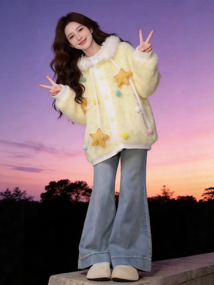 Adorable Style Three-Piece Set Furry Outerwear Base Shirt Fleece Lined Jeans Layering Trend Spring 2026 Women's Fashion Ensemble
Adorable Style Three-Piece Set Furry Outerwear Base Shirt Fleece Lined Jeans Layering Trend Spring 2026 Women's Fashion Ensemble