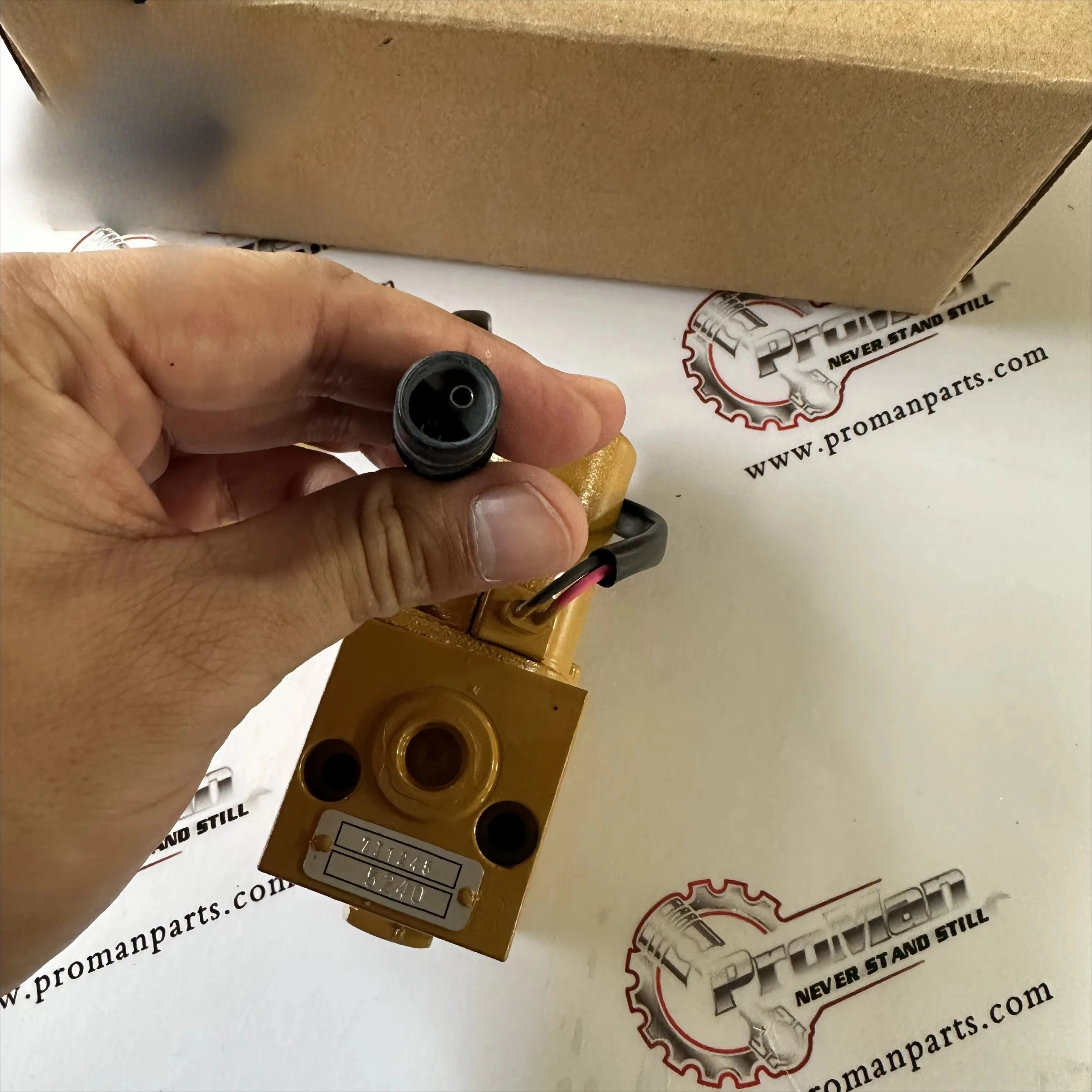 Construction Machinery Parts 7I-1245 7I1245 Pilot Lines Manifold Solenoid Valve for CAT 375-A 330-A 320-A 325-A 330 L 320 L 320N
Construction Machinery Parts 7I-1245 7I1245 Pilot Lines Manifold Solenoid Valve for CAT 375-A 330-A 320-A 325-A 330 L 320 L 320N