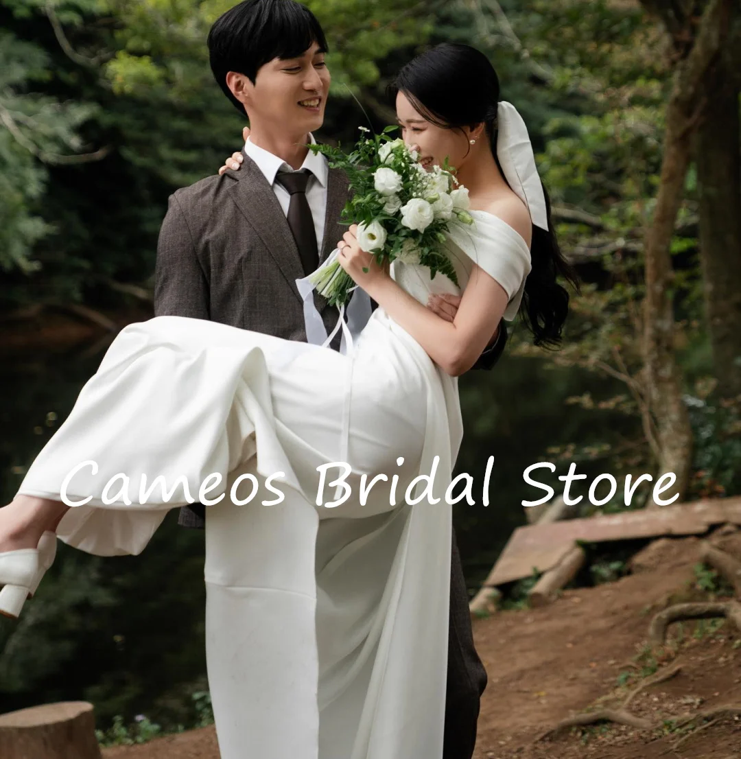 2023 Off-Shoulder Ivory Korea Bride Dresses Backless 웨딩드레스 Wedding Dress A-Line Satin Ruched Evening Dress Ivory Bridal Gown
2023 Off-Shoulder Ivory Korea Bride Dresses Backless 웨딩드레스 Wedding Dress A-Line Satin Ruched Evening Dress Ivory Bridal Gown