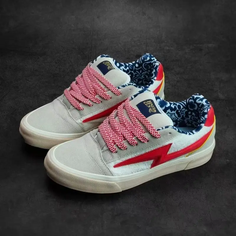 2026 American Street Sneakers Unisex Lightning Bolt Puffy Chunky Casual Board Shoes for Men Women
2026 American Street Sneakers Unisex Lightning Bolt Puffy Chunky Casual Board Shoes for Men Women