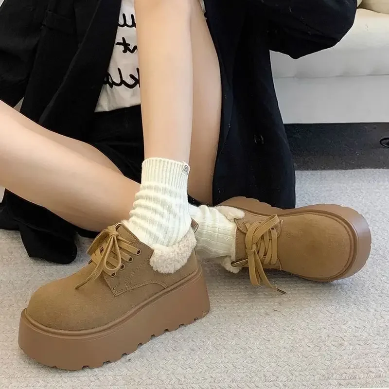 Women's Winter Thick Bottom Fleece Lined Birkfoot Shoes Retro Tie up Snow Boots Flat Footwear Comfortable Cotton Fur Slippers
Women's Winter Thick Bottom Fleece Lined Birkfoot Shoes Retro Tie up Snow Boots Flat Footwear Comfortable Cotton Fur Slippers