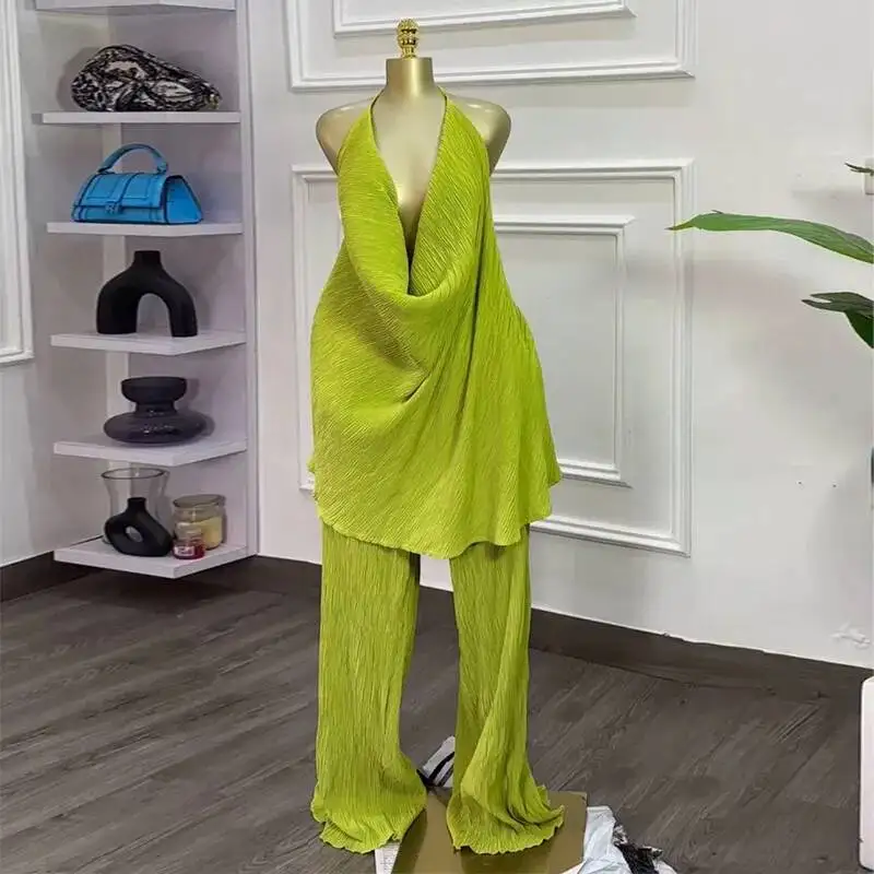 2026 Summer Pile Collar Backless Halter Top Pleated Wide-Leg Pants 2-Piece Set
2026 Summer Pile Collar Backless Halter Top Pleated Wide-Leg Pants 2-Piece Set