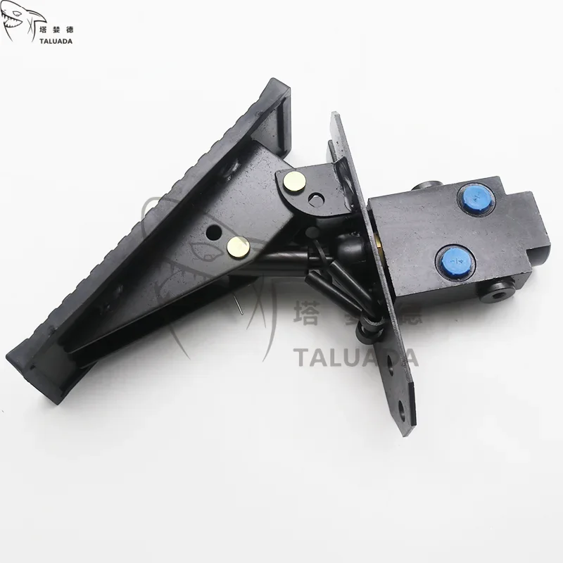 TALUADA Excavator Parts Komatsu Hitachi Kobelco Vol General Crushing Hammer Foot Pedal Valve Electromagnetic Control Valve
TALUADA Excavator Parts Komatsu Hitachi Kobelco Vol General Crushing Hammer Foot Pedal Valve Electromagnetic Control Valve