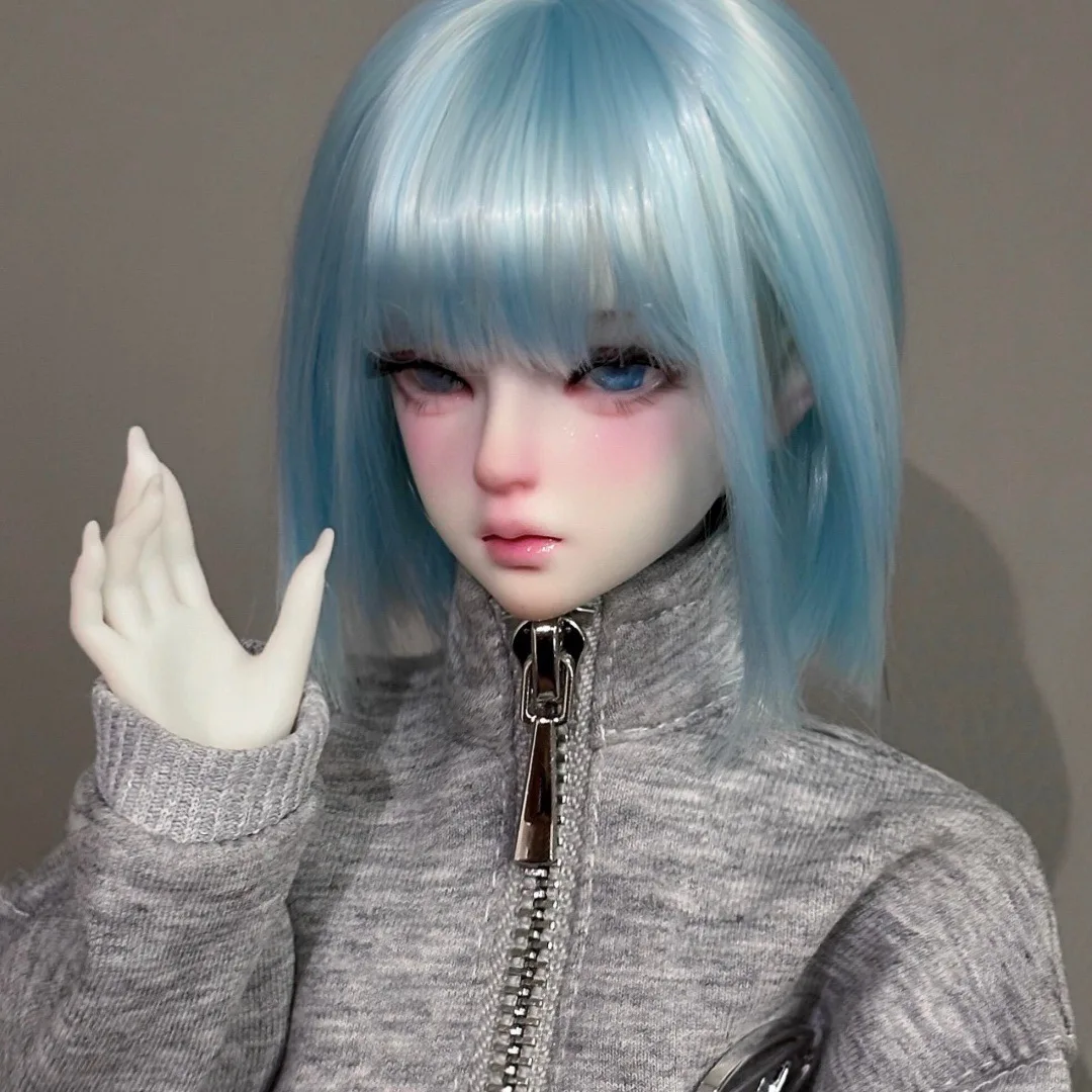 Teal Gradient Short Bob Wig with Full Bangs for 1/3 1/4 1/6 BJD Doll Wig Heat Resistant Silk Fit 15.5-23cm Head Circumference
Teal Gradient Short Bob Wig with Full Bangs for 1/3 1/4 1/6 BJD Doll Wig Heat Resistant Silk Fit 15.5-23cm Head Circumference