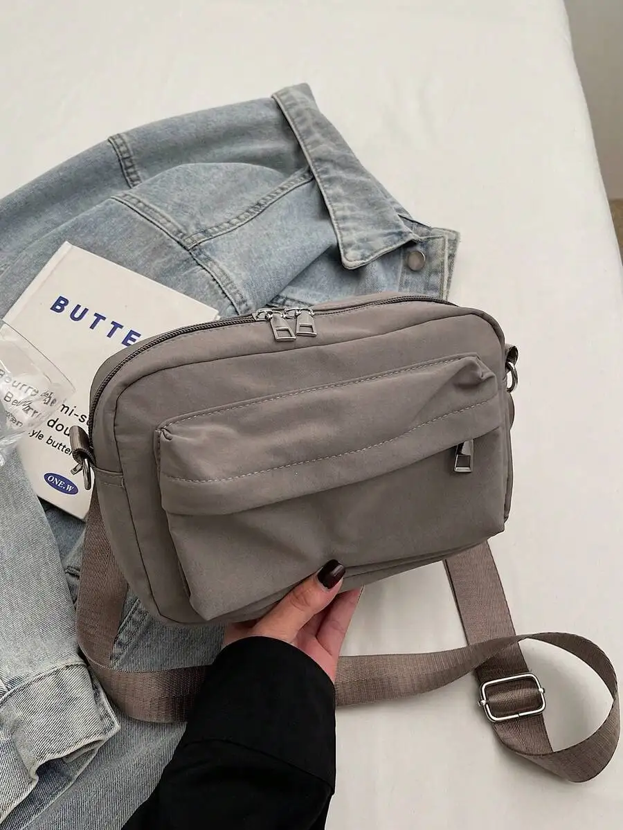 Gray Nylon Unisex Casual Messenger Bag With Zipper Closure And Front Pocket
Gray Nylon Unisex Casual Messenger Bag With Zipper Closure And Front Pocket