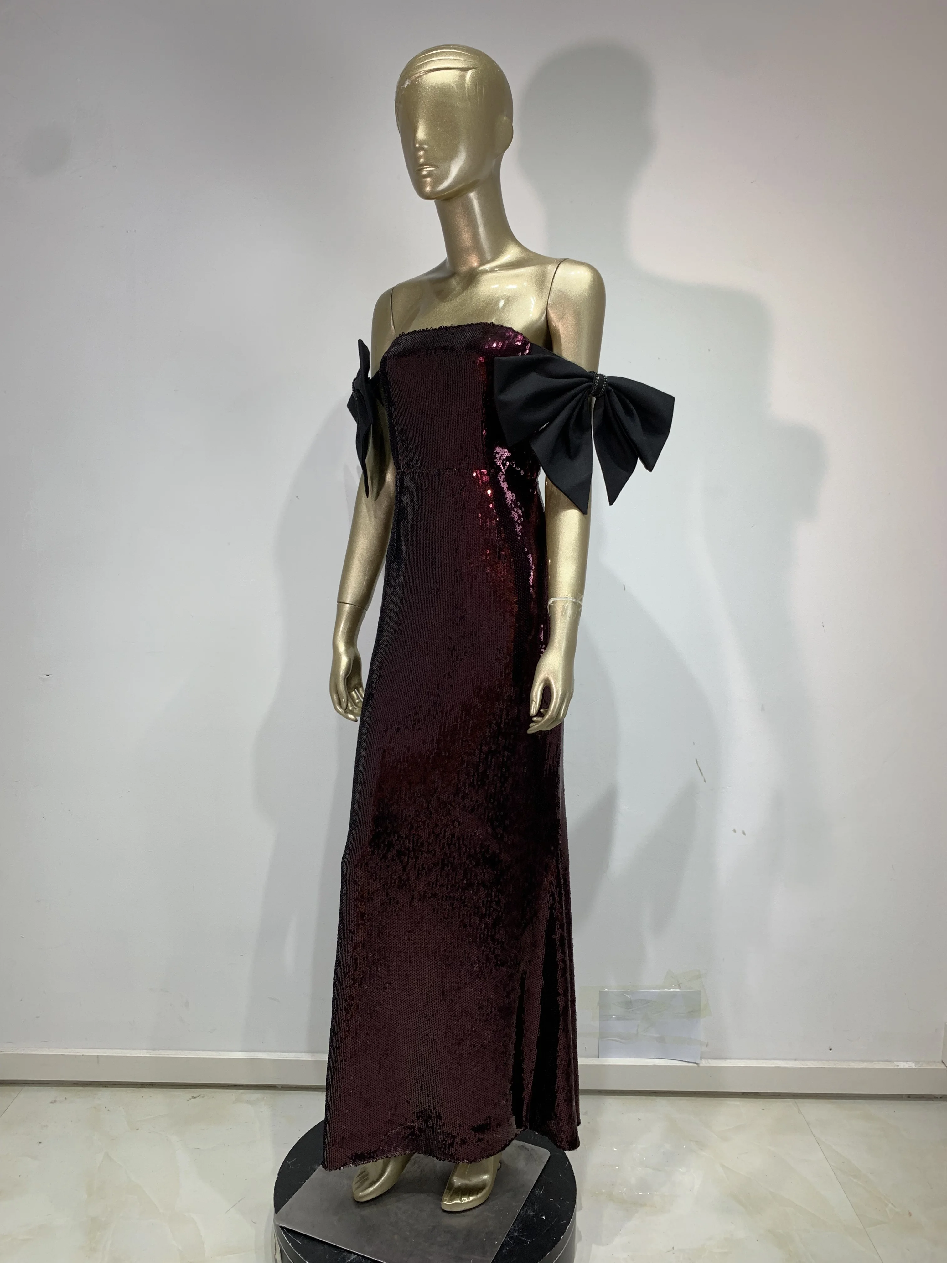 Women Sexy Bow Tie Sequins Maxi Long Bodycon Dress Luxury Birthday Evening Party Celebrity Elegant Dinner Club Clothing
Women Sexy Bow Tie Sequins Maxi Long Bodycon Dress Luxury Birthday Evening Party Celebrity Elegant Dinner Club Clothing
