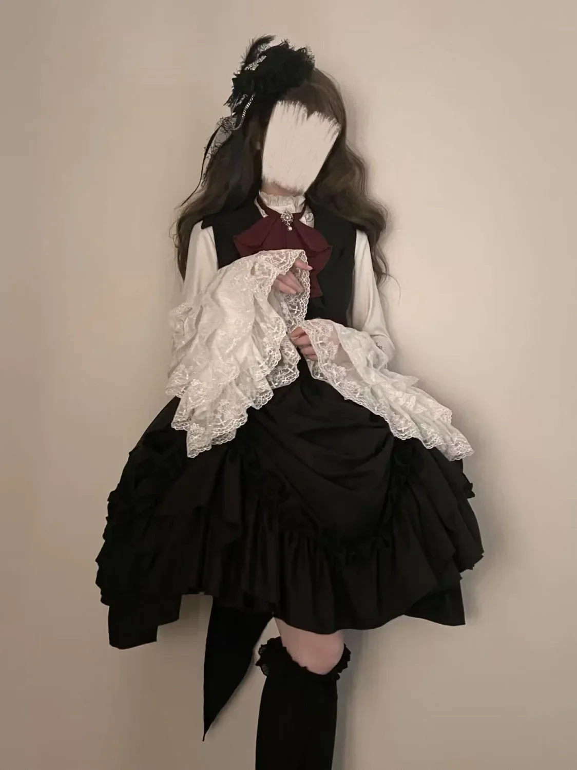 Japanese Gothic Style Sweet Girl Lolita Vest Spring and Autumn New Double-breasted Slim-fitting Sleeveless Jacket Waistcoat QW25
Japanese Gothic Style Sweet Girl Lolita Vest Spring and Autumn New Double-breasted Slim-fitting Sleeveless Jacket Waistcoat QW25
