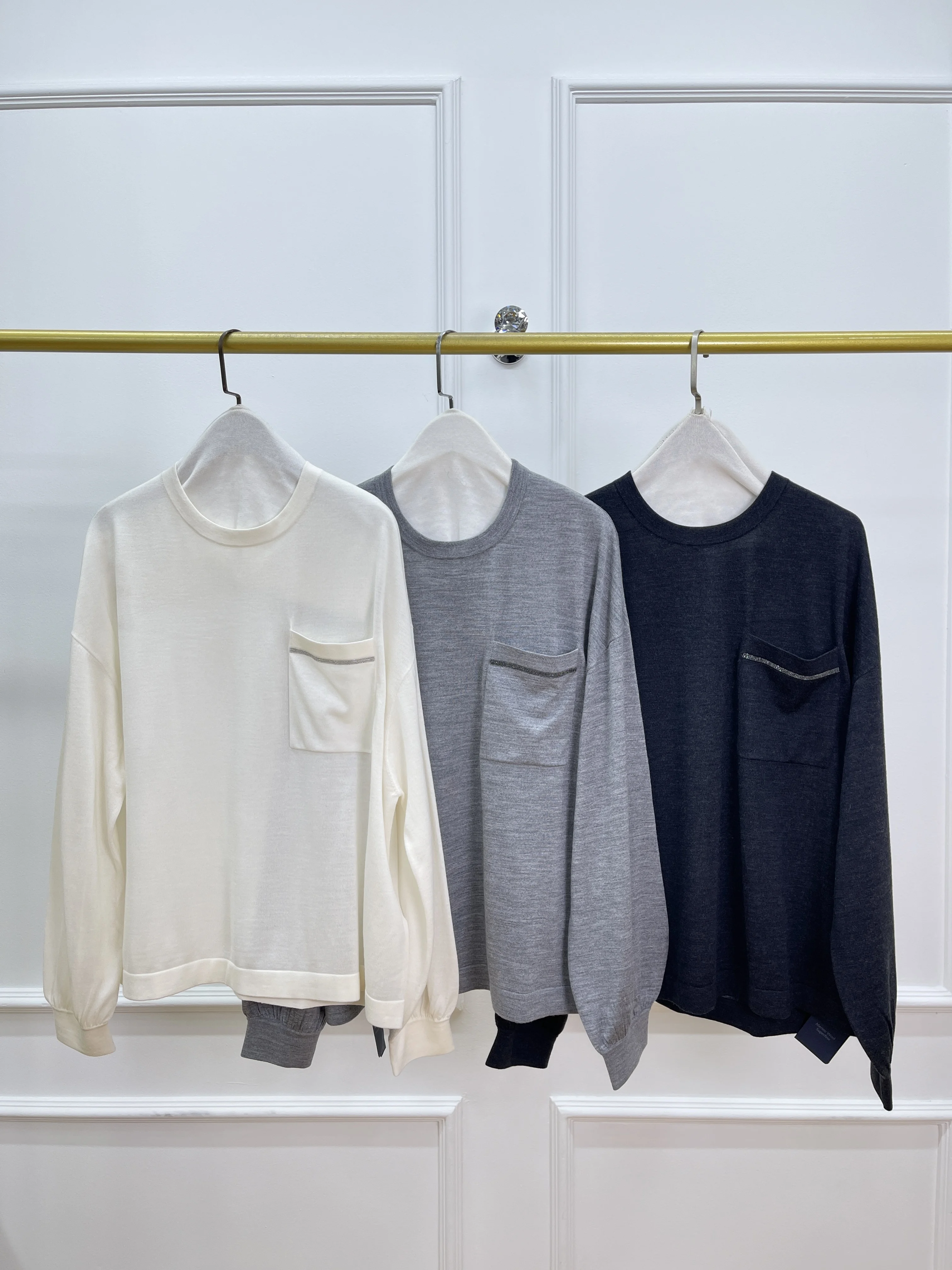 Pocket Chain Long-Sleeved Wool Sweater 2025 Early Spring Fashion Commuting High Quality Women'S Tops
Pocket Chain Long-Sleeved Wool Sweater 2025 Early Spring Fashion Commuting High Quality Women'S Tops
