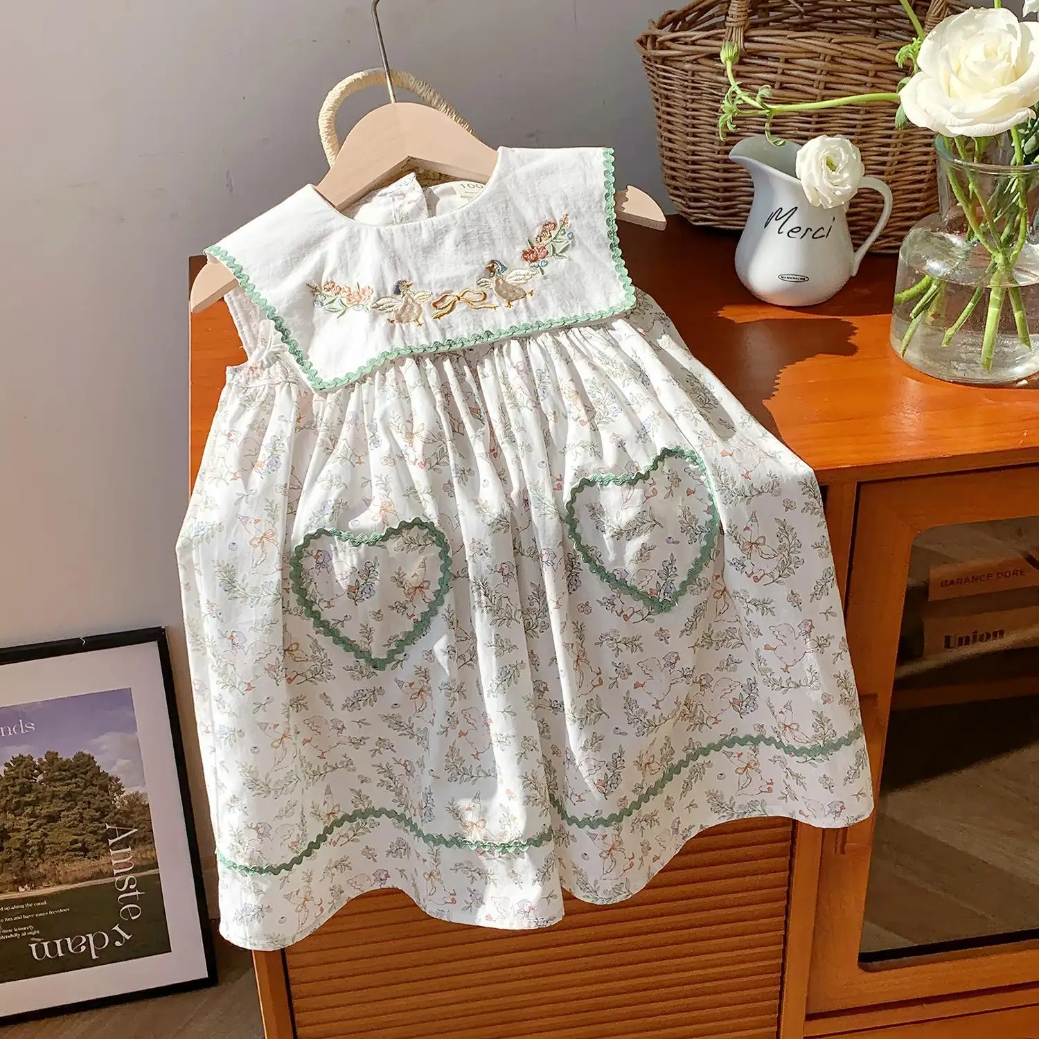 Animal Embroidery Collar Girls Dress Cotton Print Cute Baby Vest Princess Skirt Summer New Style Children's Clothing
Animal Embroidery Collar Girls Dress Cotton Print Cute Baby Vest Princess Skirt Summer New Style Children's Clothing