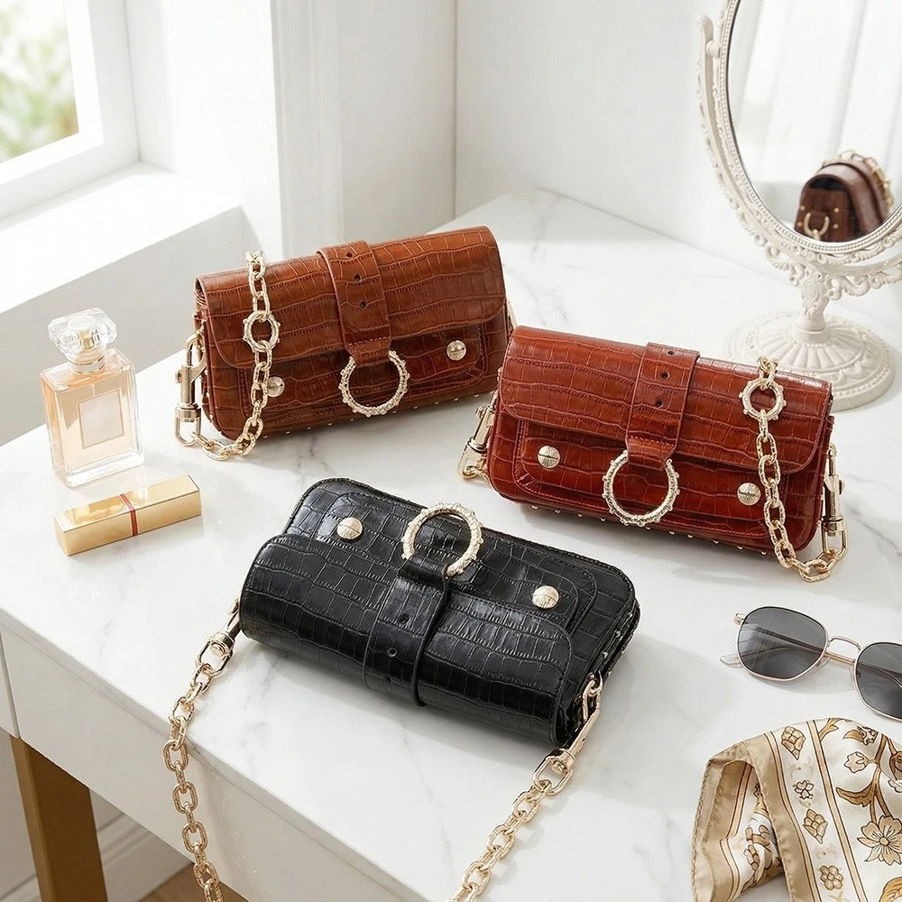 2026 Classic ZV Women's Bag - Fashionable Small Square Bag - Shoulder Bag with Single Shoulder Strap and Wings-shaped Logo
2026 Classic ZV Women's Bag - Fashionable Small Square Bag - Shoulder Bag with Single Shoulder Strap and Wings-shaped Logo
